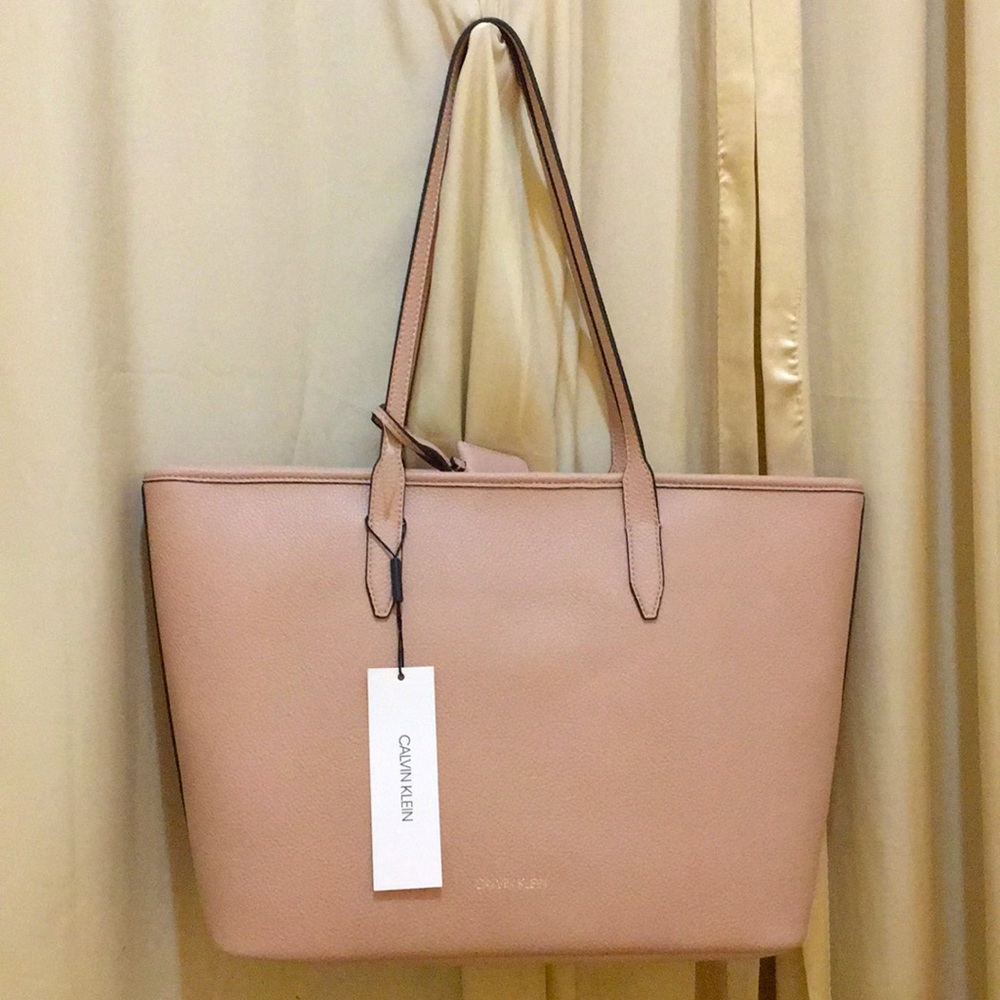 Beautiful pink bag for any occasions!